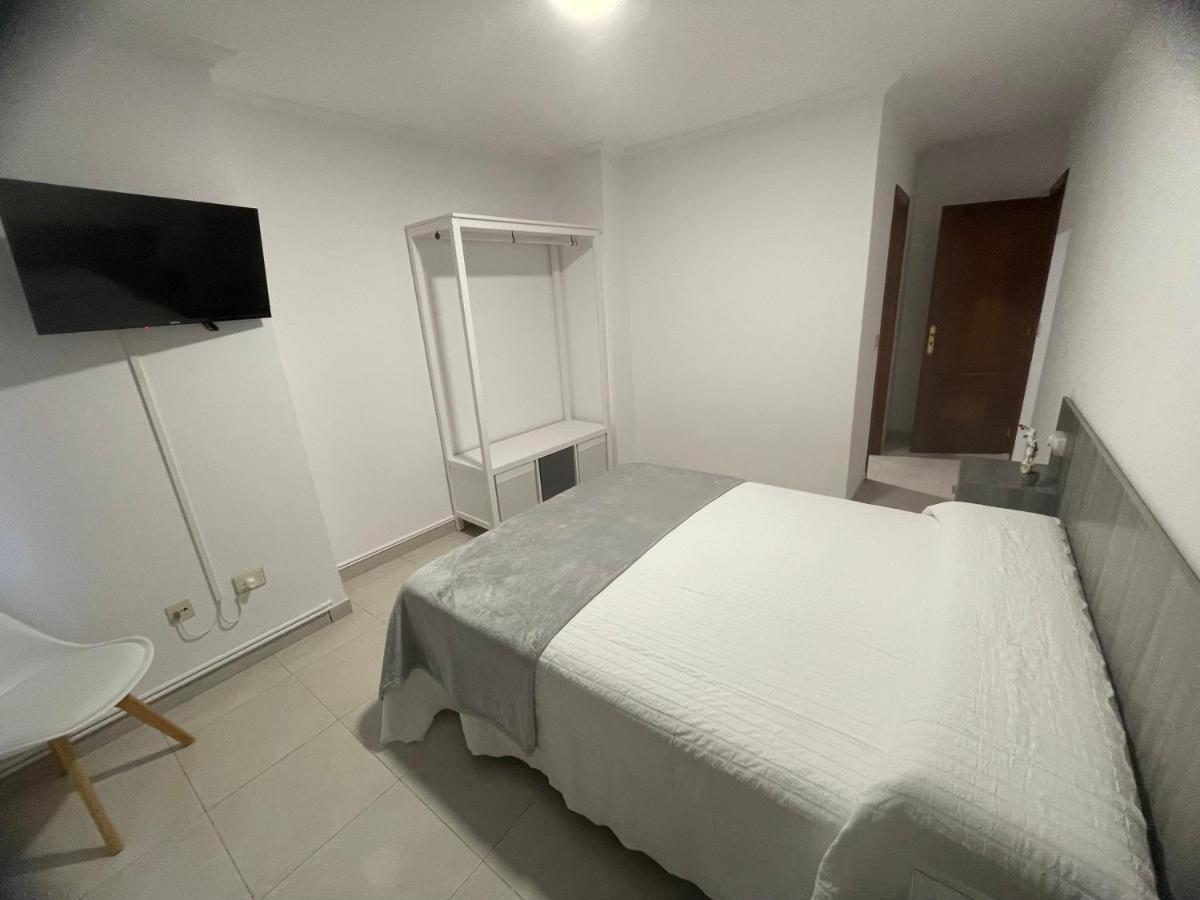 Apartamentos Demar Luis Casais โอโกรเบ ภายนอก รูปภาพ