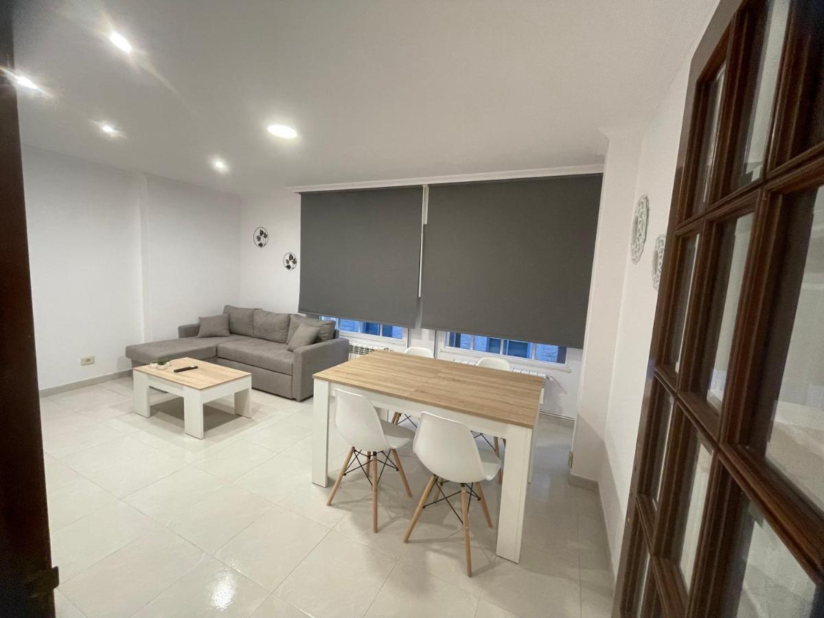 Apartamentos Demar Luis Casais โอโกรเบ ภายนอก รูปภาพ