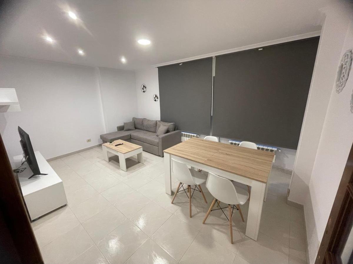 Apartamentos Demar Luis Casais โอโกรเบ ภายนอก รูปภาพ