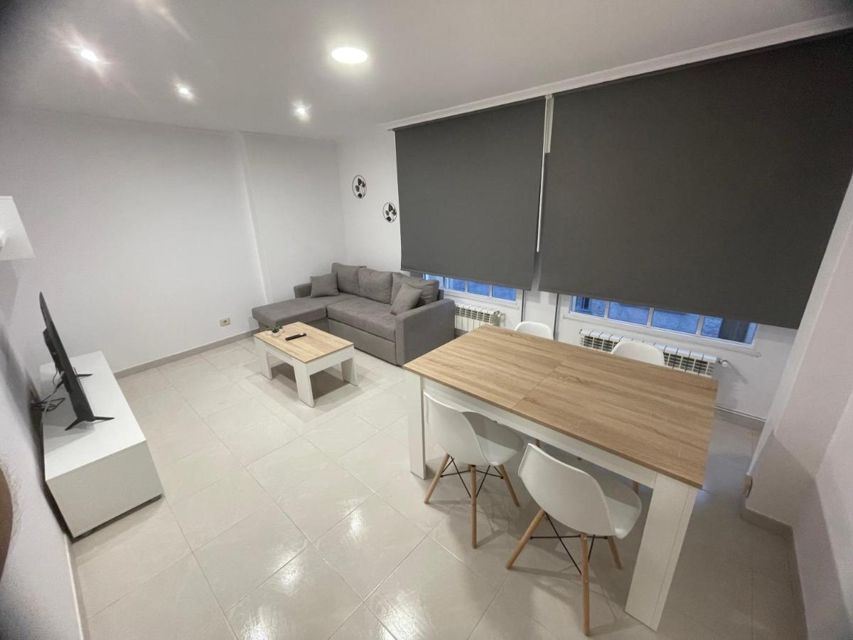 Apartamentos Demar Luis Casais โอโกรเบ ภายนอก รูปภาพ